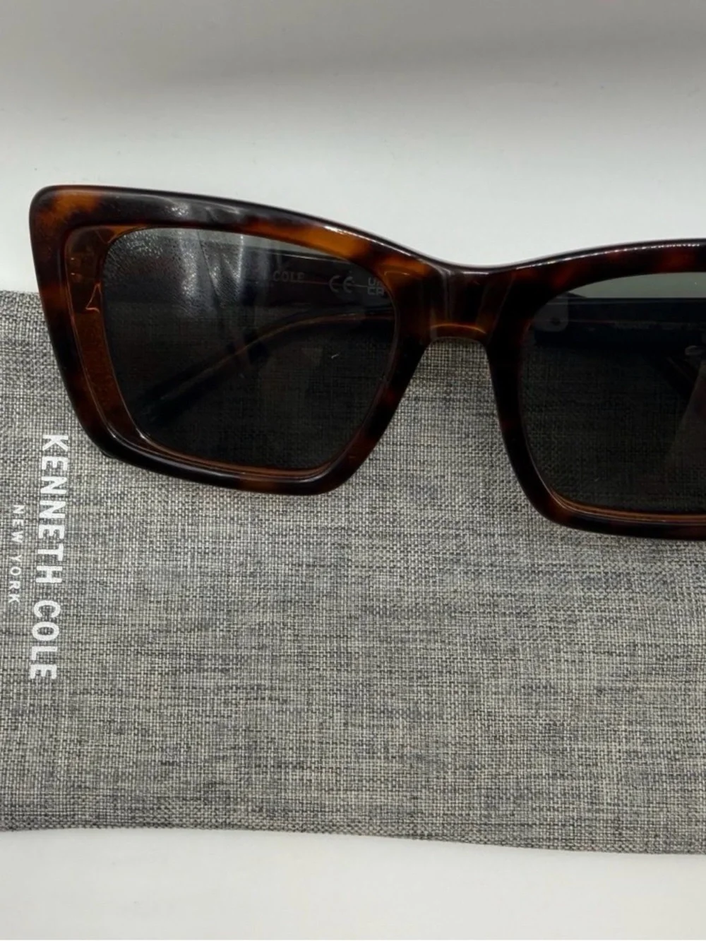 Kenneth Cole Tortoise Cat Eye Sunglasses KC00027 New